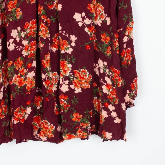 Umgee Womens Floral Keyhole Blouse Size 1XL Long Bell Sleeves Whimsigoth Flowy - Picture 3 of 9